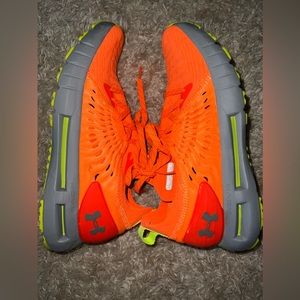 Under Armor tennis shoes